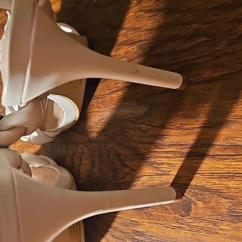 Steve Madden Women's Ivory Braided Sandals - Picture 2 of 3